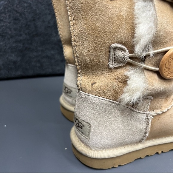 UGG Bailey Button Triplet Il - Women's Size 5 - Picture 5 of 16